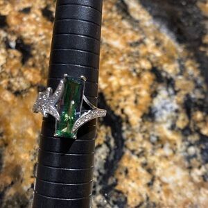 Sterling Silver and Green Women's Ring size 7